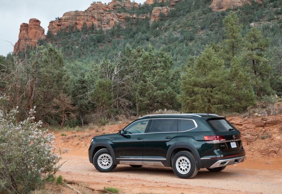  Volkswagen Atlas Basecamp Accessories 2020 года  (фото 4 из 27)
